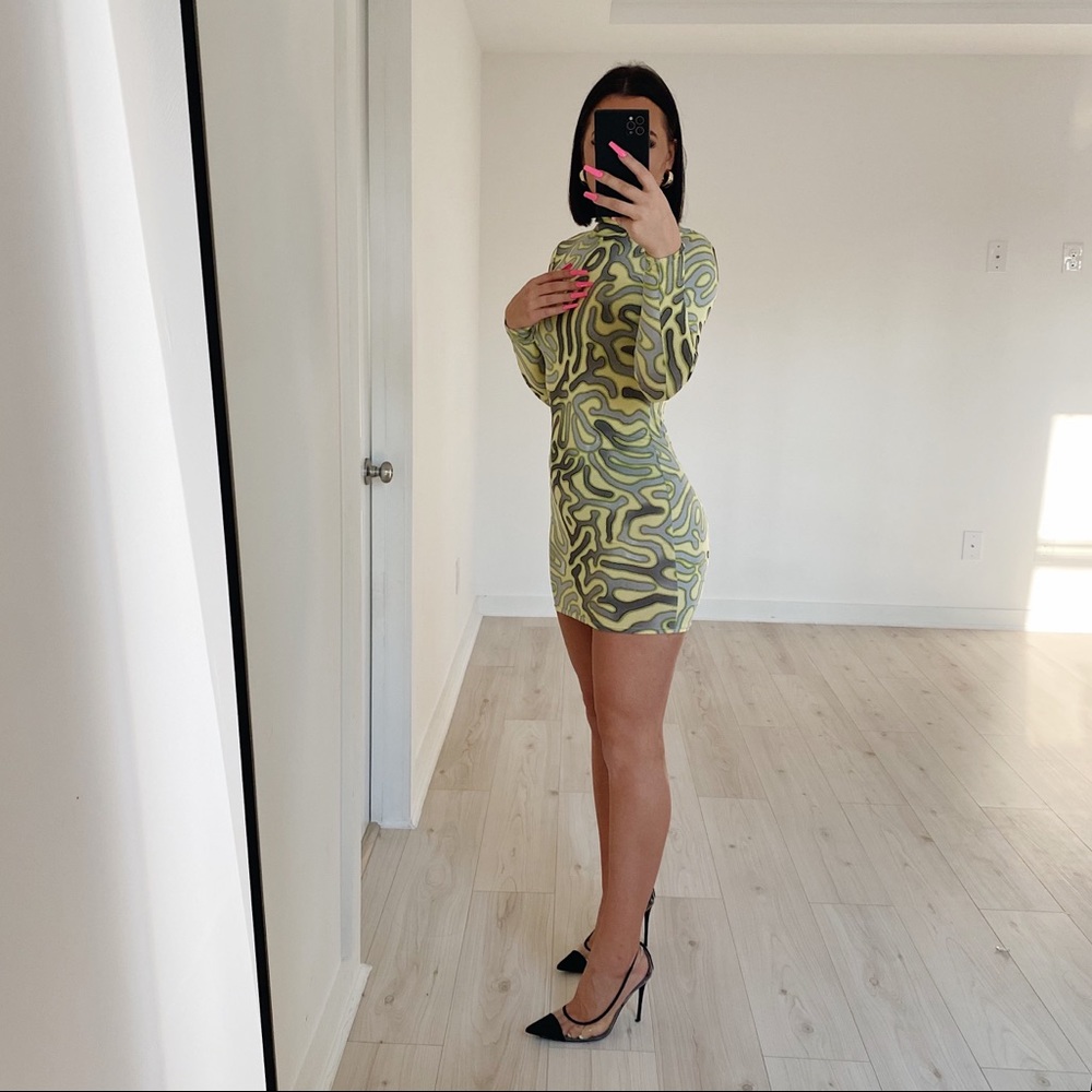 FASHION NOVA MINI DRESS - Picture 3 of 5